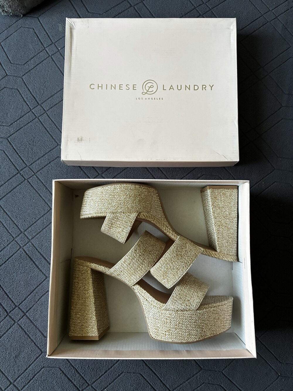 Chinese Laundry Nice Womens Sandals Sz 8.5M Natural Raffia Platform Block Heel